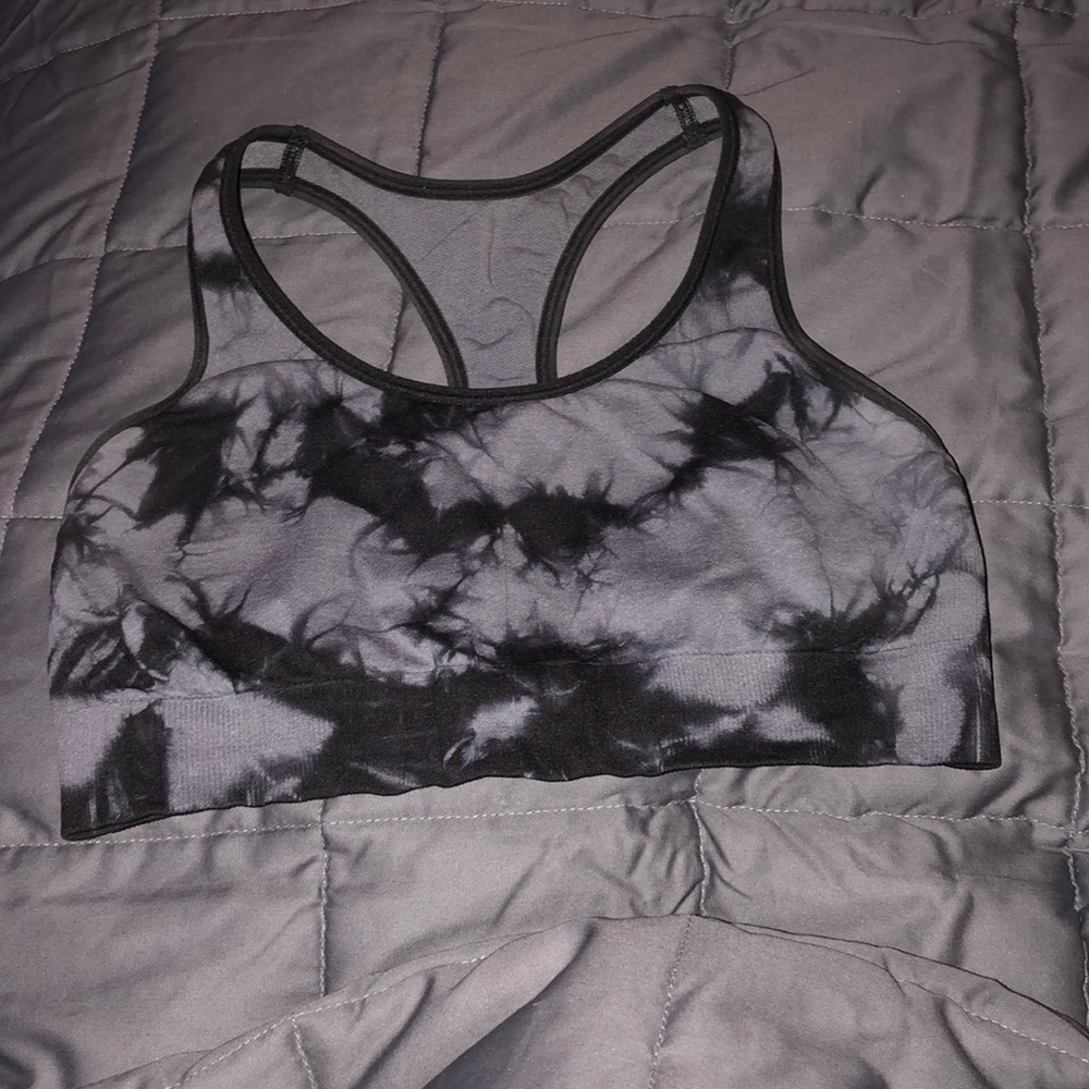 Sports bra